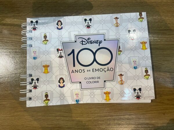 Livro de pintar disney
