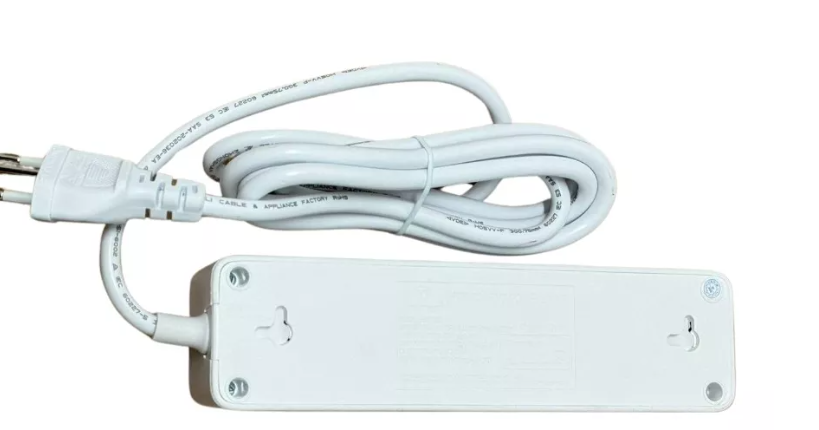 Filtro de Linha 4 Tomadas com 2 USB-C e 2 USB-A 2 Metros Bivolt - BX2204