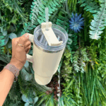 Personalizado – Copo Caneca Térmica Inox 1200 ml com Alça e Canudo – Bege