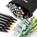 Kit Livro para Colorir CAPIVARA (Roxo) + 60 Canetas