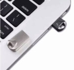 Pendrive Ultra Slim 8GB Mini Chaveiro U8 X-U-4G-K