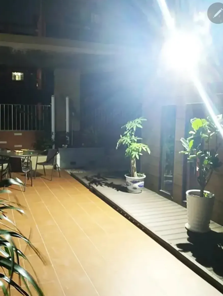 Luminária Externa LED Solar COB – LUZ-7701