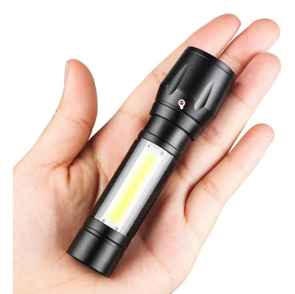 Lanterna Bivolt com Bateria Embutida e Iluminação Super Forte LAN-7076