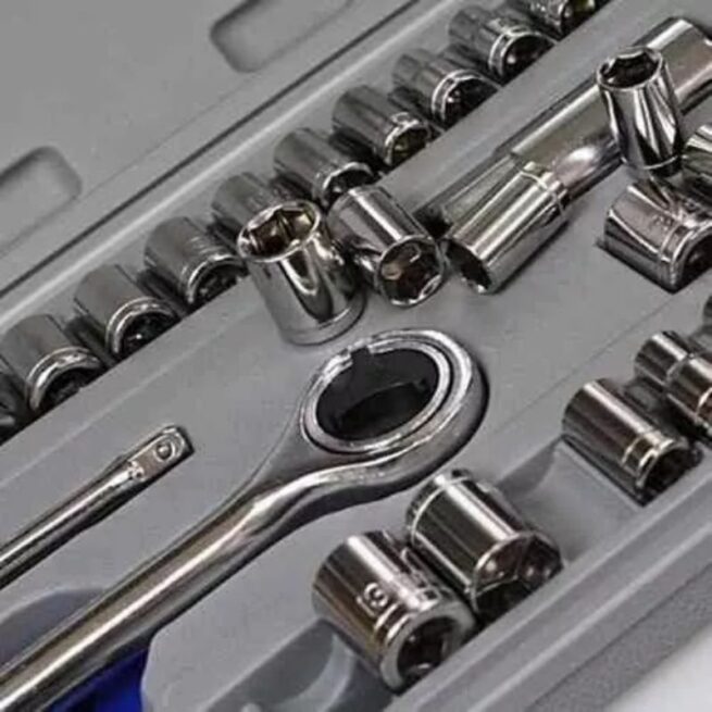 Jogo de Ferramentas com Maleta 40 Peças Soquetes e Catraca – Cinza – Completo e Resistente