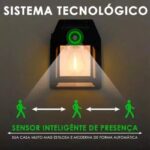 Luminária Refletor Solar LED IP65 à Prova D’Água e Poeira – Sensor de Movimento – Luz Quente